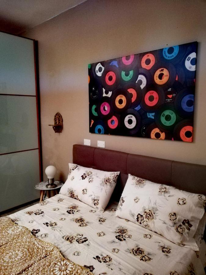 Casolare Isabella "Il Rifugio Dei Vinili" And Alice'S Room ปอนซาคโค ภายนอก รูปภาพ