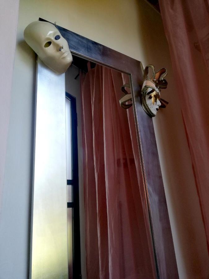 Casolare Isabella "Il Rifugio Dei Vinili" And Alice'S Room ปอนซาคโค ภายนอก รูปภาพ