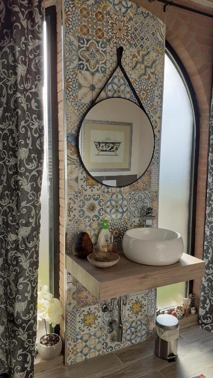 Casolare Isabella "Il Rifugio Dei Vinili" And Alice'S Room ปอนซาคโค ภายนอก รูปภาพ